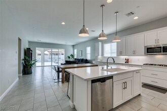 792 Drammatico Pl in Henderson, NV - Building Photo - Building Photo