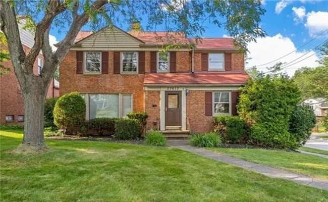 property at 23613 E Baintree Rd
