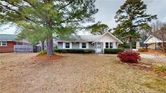 4020 Welmont Dr in Fayetteville, NC - Building Photo