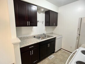 Center Street Apartments in Plainfield, IN - Building Photo - Building Photo