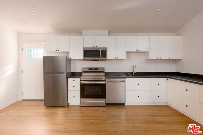 property at 126 Franklin Ct