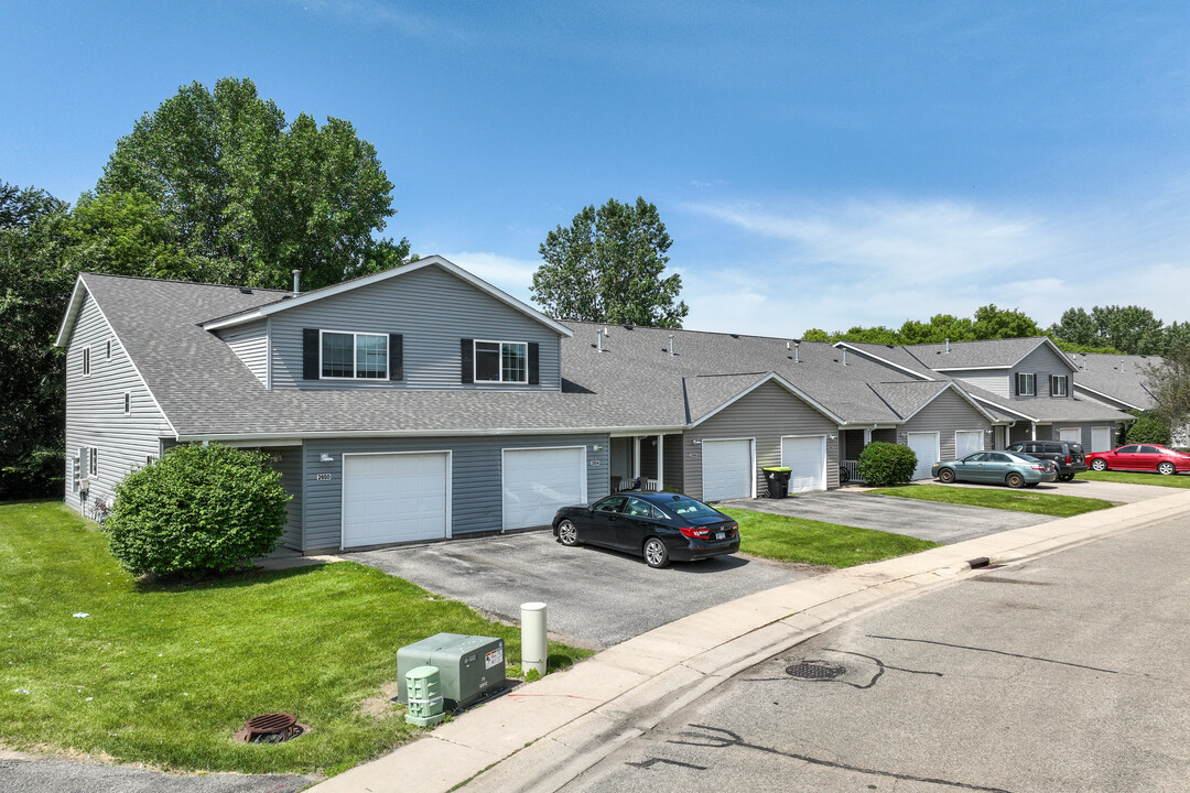 Georgetowne Homes in Rochester, MN - Building Photo