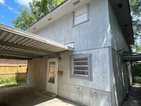 3508 Delaware St in Beaumont, TX - Building Photo