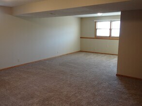 1902 Blue Sage Dr in Papillion, NE - Building Photo - Building Photo