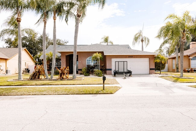 22620 Willow Lakes Dr