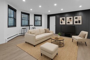 32 Cargill St in Providence, RI - Building Photo