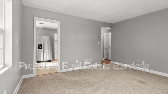 1451 W Ocean View Ave in Norfolk, VA - Building Photo - Building Photo
