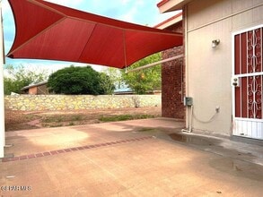 425 Von Bargen Dr in Horizon City, TX - Building Photo - Building Photo