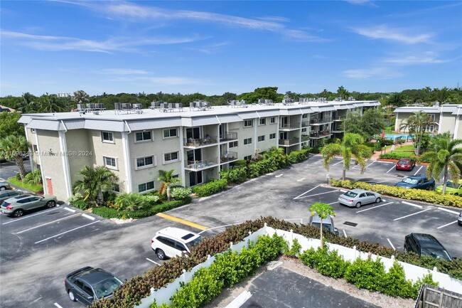 3004 NE 5th Terrace in Fort Lauderdale, FL - Foto de edificio - Building Photo