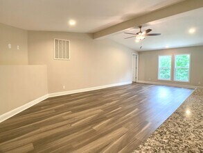 1495 Briar Hill Dr in Clarksville, TN - Building Photo - Building Photo