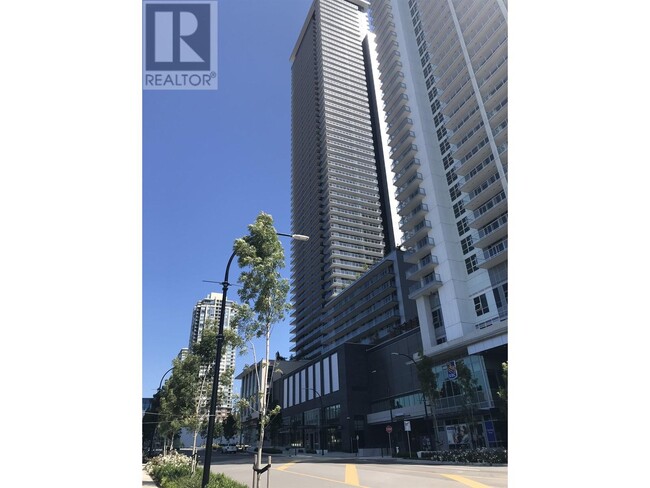 property at 3833-3833 Evergreen Pl