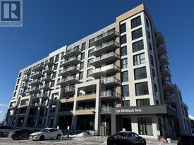 720 Whitlock Ave in Milton, ON - Building Photo