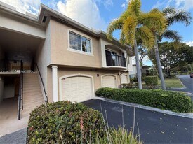 1600 Crestwood Ct S in Royal Palm Beach, FL - Building Photo