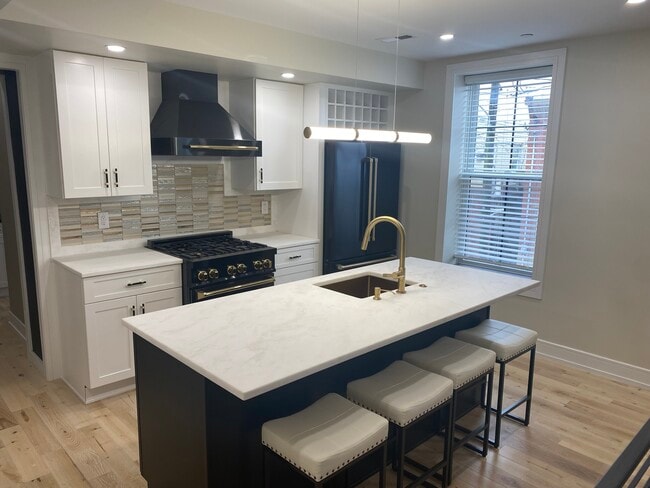 1649 S 17th St, Unit 2nd-3rd floor