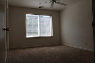 794 Castle Valley Blvd in New Castle, CO - Building Photo - Building Photo
