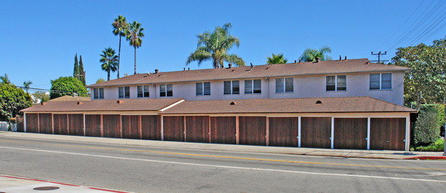 9797 National Blvd in Los Angeles, CA - Building Photo - Building Photo