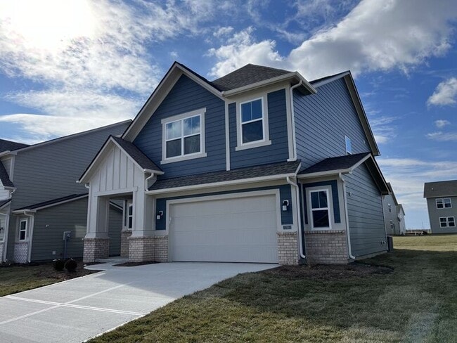 748 Felix Dr in Danville, IN - Building Photo - Building Photo