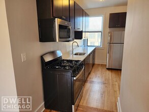 1540 N Kedzie Ave in Chicago, IL - Foto de edificio - Building Photo