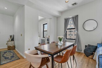 300 Hudson St, Unit 7 in Hoboken, NJ - Building Photo - Building Photo