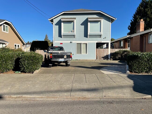 340 Meadow Ave N, Unit C