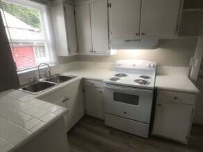 1122 E 37th St in Savannah, GA - Foto de edificio - Building Photo