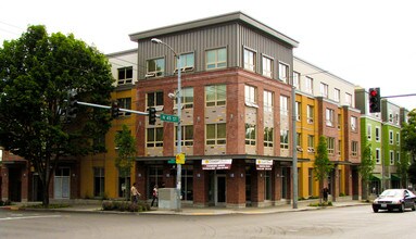 Stone Way Apartments in Seattle, WA - Building Photo - Building Photo