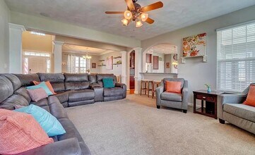 561 Graphite Trl in Chesapeake, VA - Foto de edificio - Building Photo