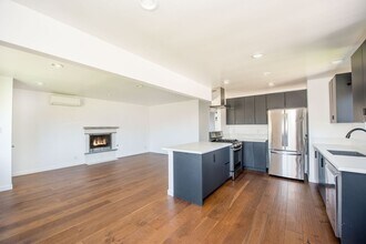 267 Costa Mesa St in Costa Mesa, CA - Building Photo - Building Photo