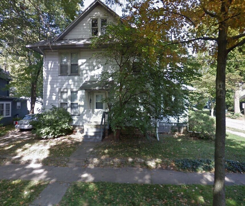 402 W Illinois St-Unit -402 W. Illinois in Urbana, IL - Building Photo