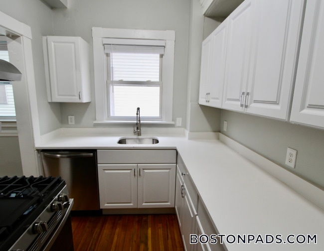 55 Estes St