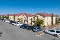 Crosspointe Apartments in El Paso, TX - Foto de edificio - Building Photo