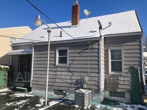 870 Frederick Blvd in Akron, OH - Building Photo - Building Photo