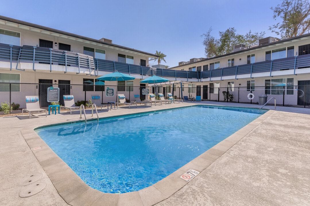 Ellis Midtown in Phoenix, AZ - Foto de edificio