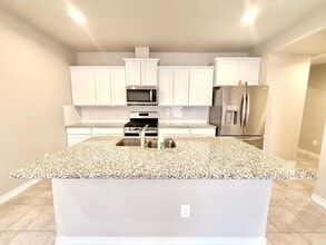 7742 Lariat Toss Dr in Corpus Christi, TX - Building Photo - Building Photo