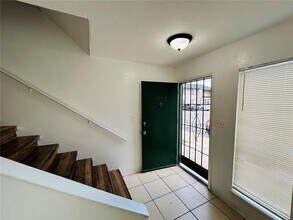 2249 Lyme Bay Dr in Orlando, FL - Building Photo - Building Photo