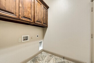 402 Bentley Dr in Midlothian, TX - Building Photo - Building Photo