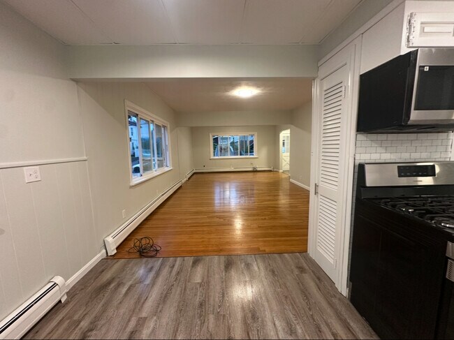 101 Reservoir Ave, Unit 101 in Revere, MA - Building Photo - Building Photo