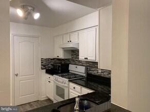 3815 Chesterwood Dr in Silver Spring, MD - Building Photo - Building Photo