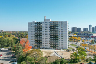 Godstone Residences in Toronto, ON - Building Photo - Building Photo