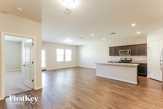 296 W Powell Dr in Queen Creek, AZ - Foto de edificio - Building Photo