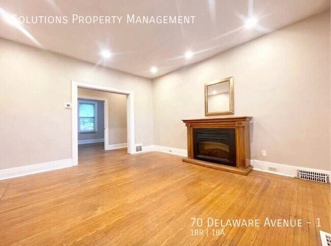 70 Delaware Ave in Hamilton, ON - Building Photo - Building Photo
