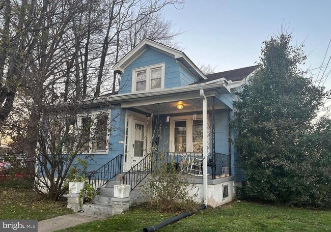 property at 1100 Prospect St