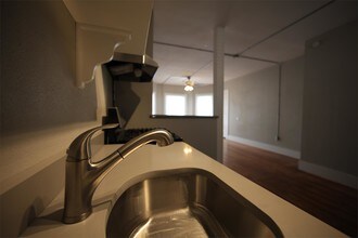 308 Power St-Unit -308 - 02 in Corpus Christi, TX - Building Photo - Building Photo