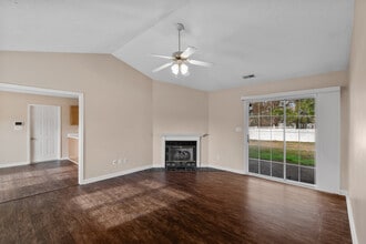 274 Parnell Rd in Hubert, NC - Building Photo - Building Photo