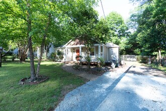 2111 Highland St in Charlotte, NC - Building Photo - Building Photo