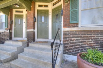 5012 Chippewa St, Unit 5010 2F in St. Louis, MO - Foto de edificio - Building Photo