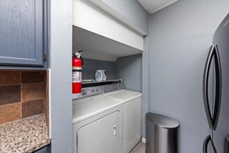 15 N Fernwood Dr in Bolingbrook, IL - Building Photo - Building Photo