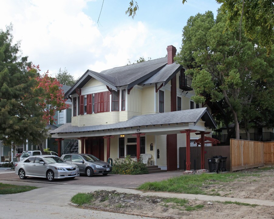 213 Stratford St in Houston, TX - Foto de edificio