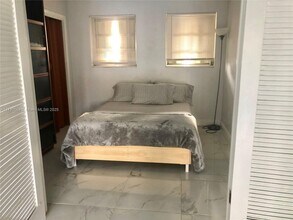 141 McArthur Pkwy in Pembroke Pines, FL - Building Photo - Building Photo