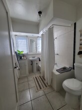 811 Highland Ave in Duarte, CA - Building Photo - Building Photo